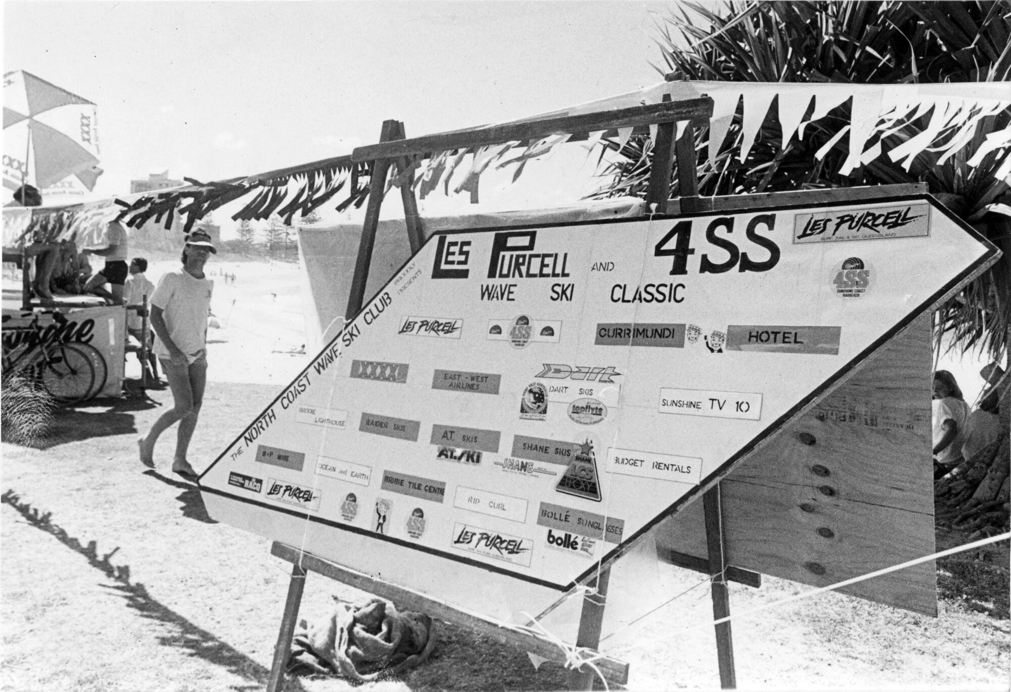 Les Purcell and 4SS Wave Ski Classic Signboard