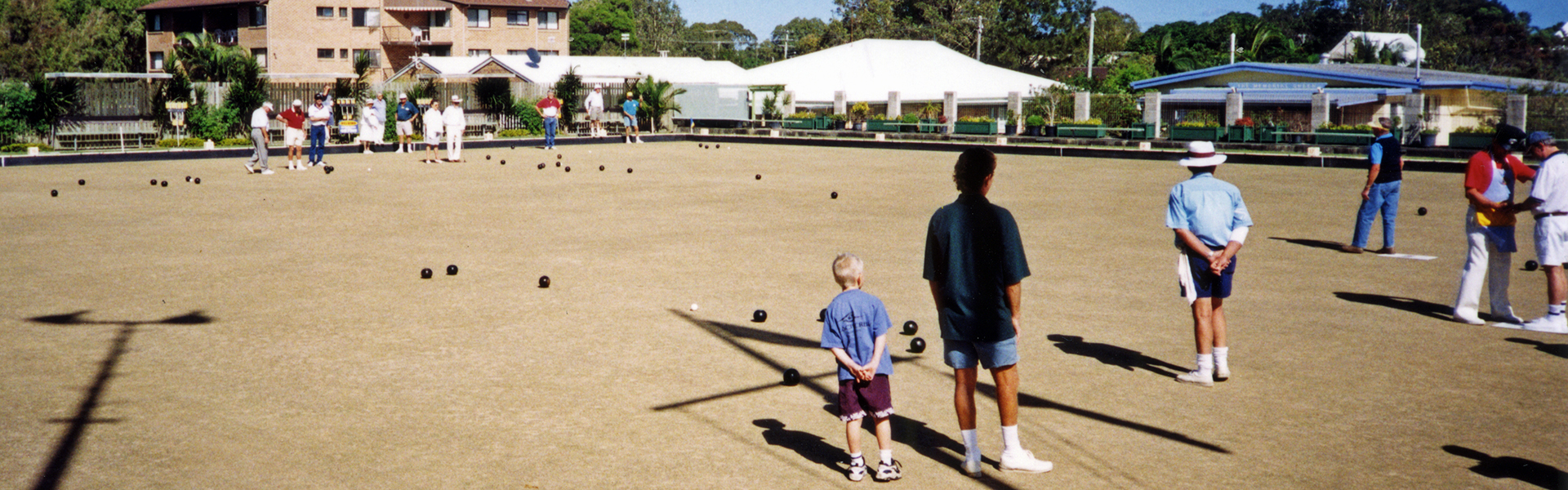 Coolum Beach Bowls Club bowling green and clubhouse