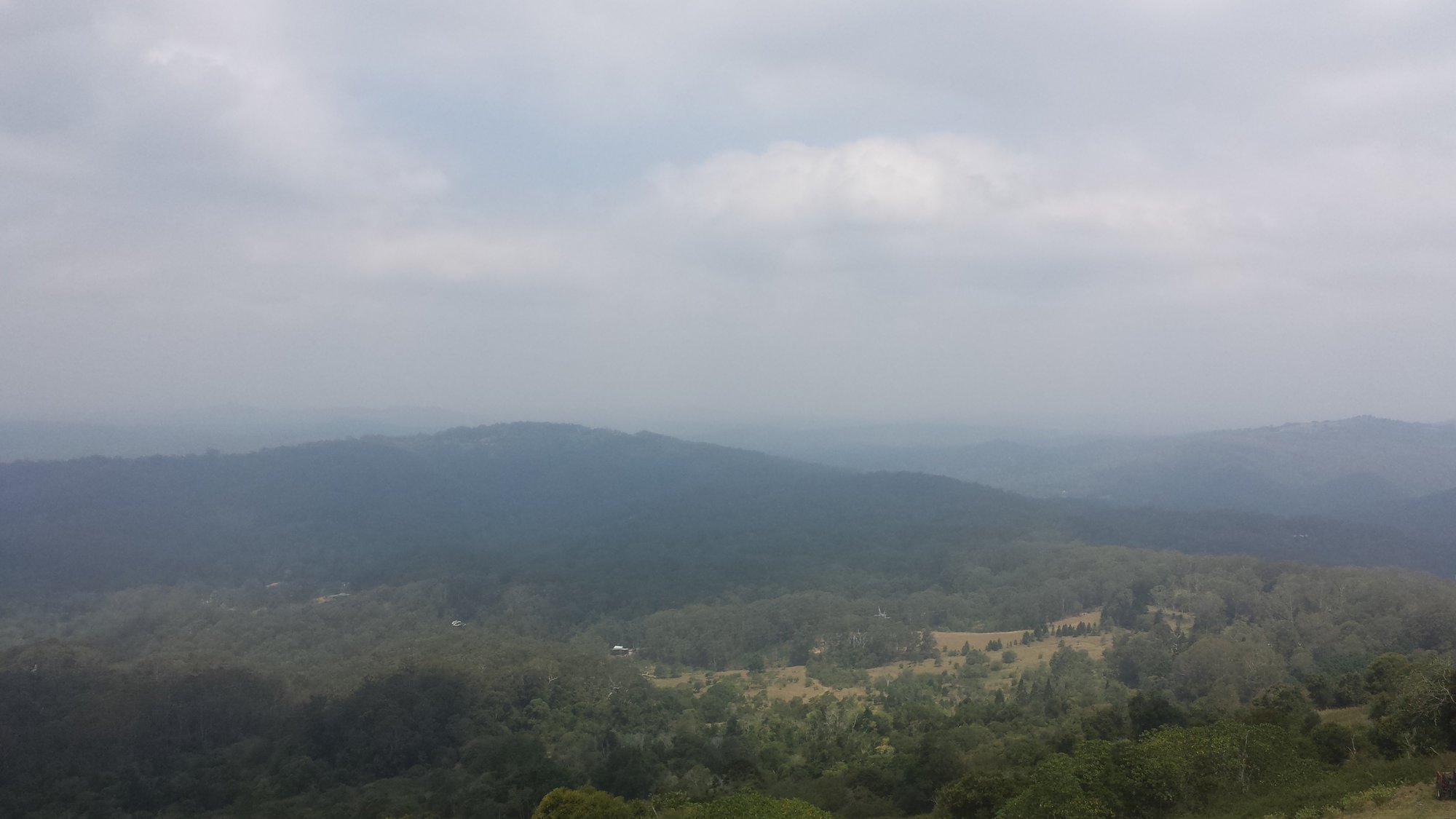Smoke Haze from Peregian bushfires seen from Montville. December 2019.
