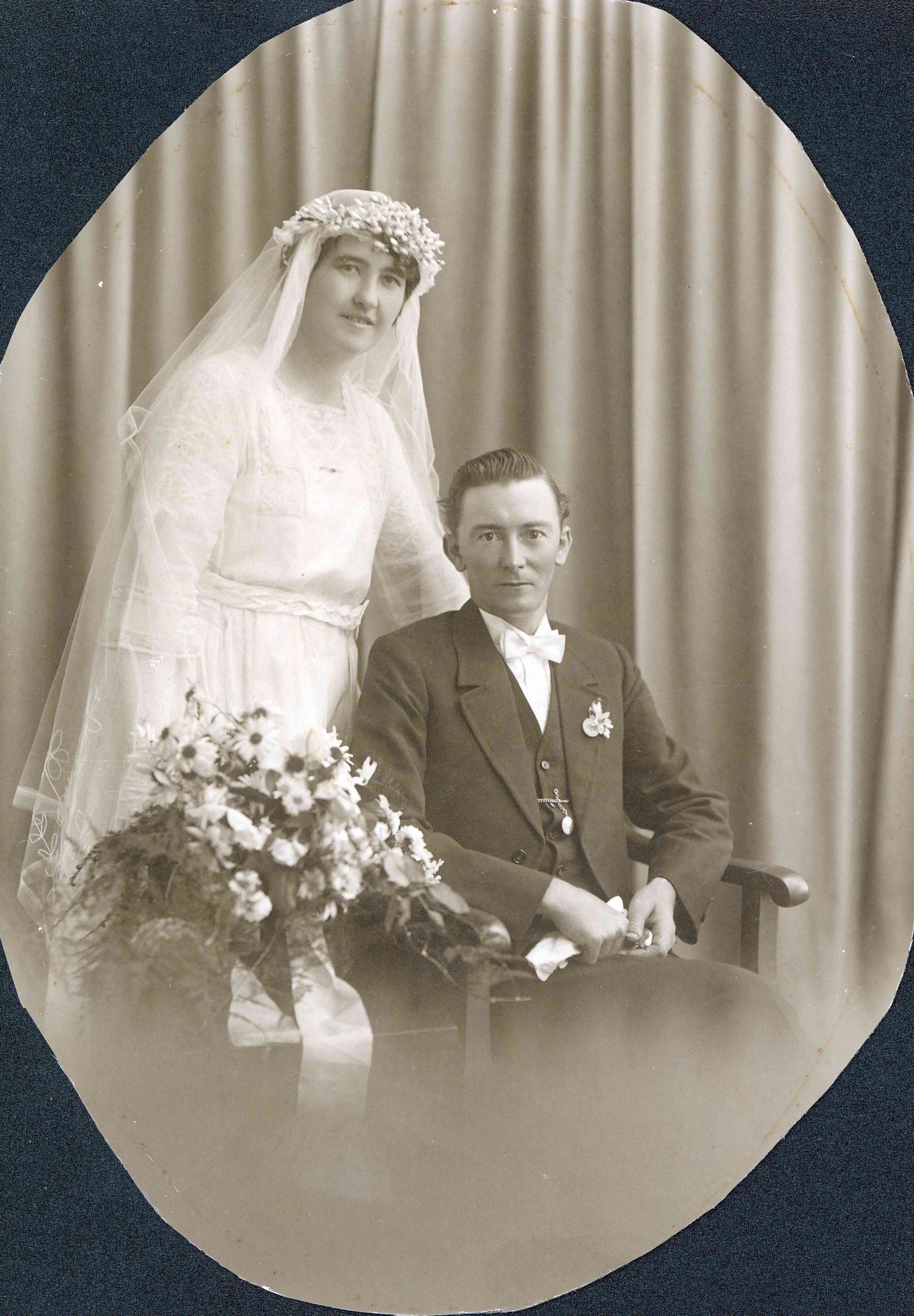 Jessie Luke married Benjamin Charles Peachey (Charlie) at Sunny Brae on 10th April 1923