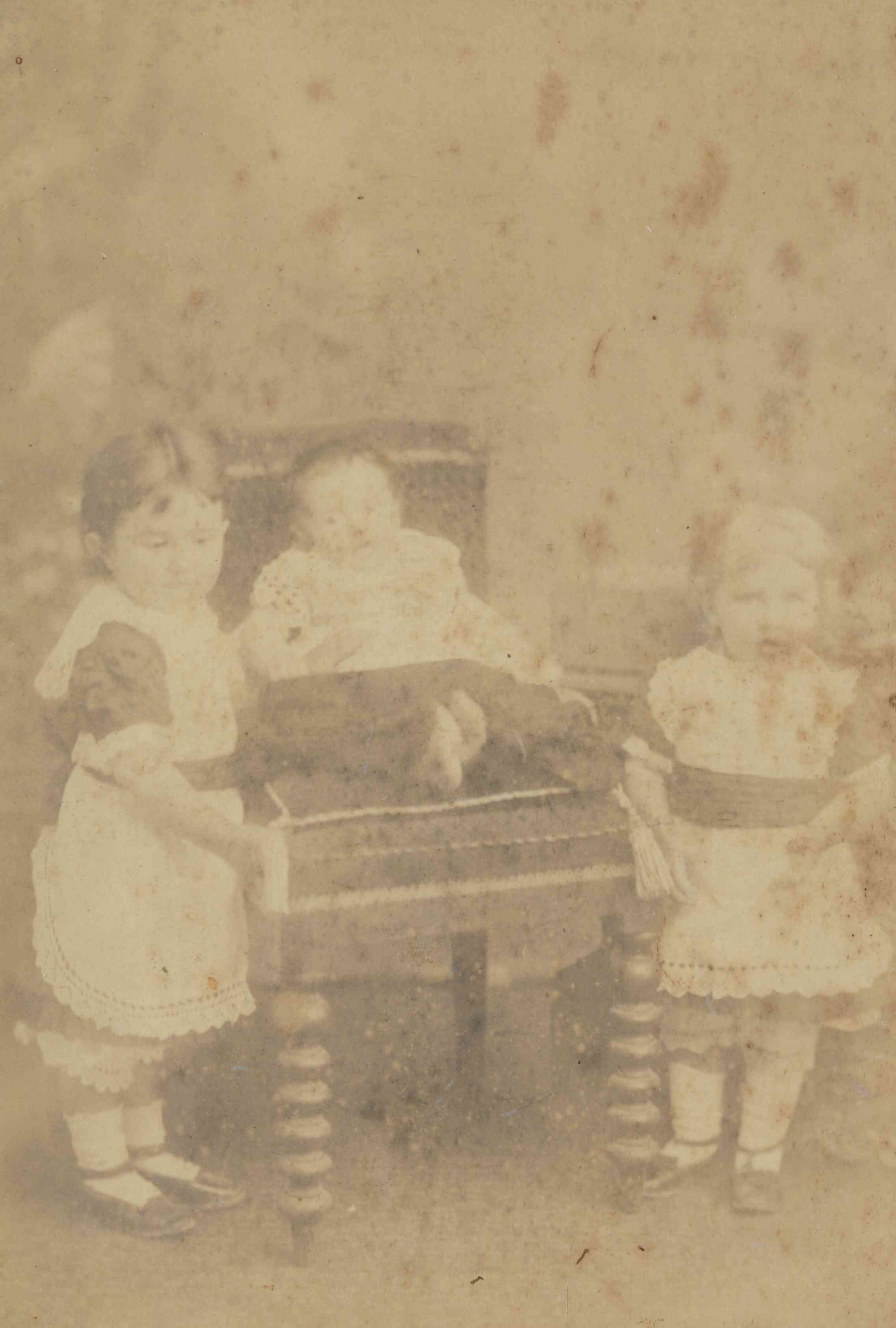 Mary Gentle (Polly) Luke (left), lsabella Murray (Bella) Luke (right), Amelia (Emily) Luke (centre)