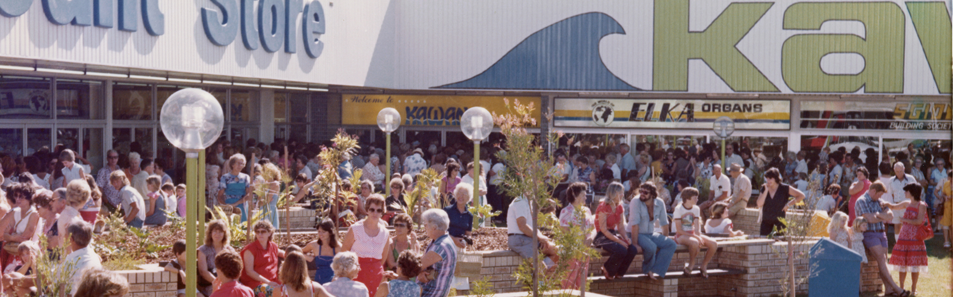 Crowds gathered for the official opening of Kawana Shoppingtown, Buddina, 22 October 1979 