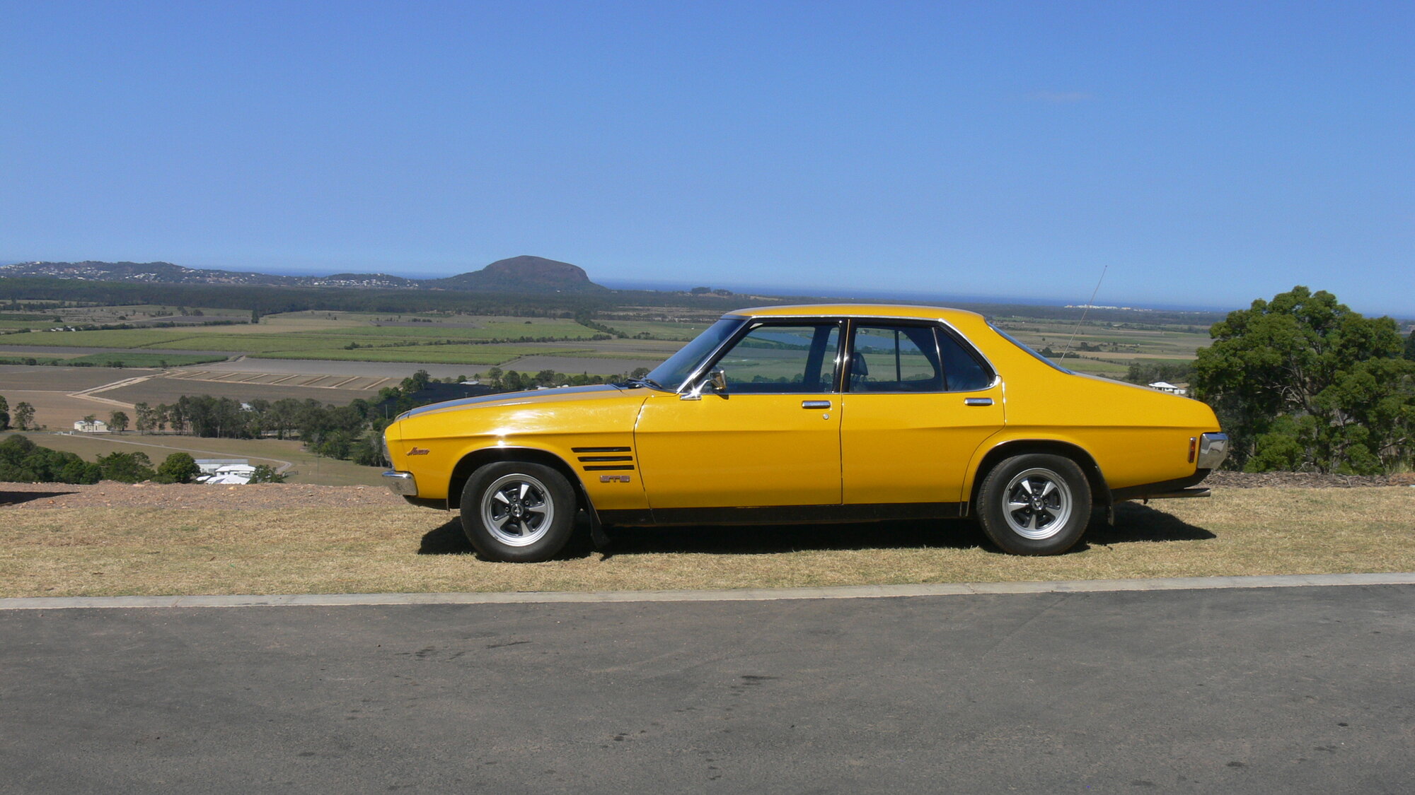 1973 4dr Monaro- Mt Coolum from Mt Ninderry (2017)