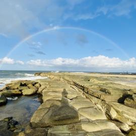 Point Cartwright rainbow 